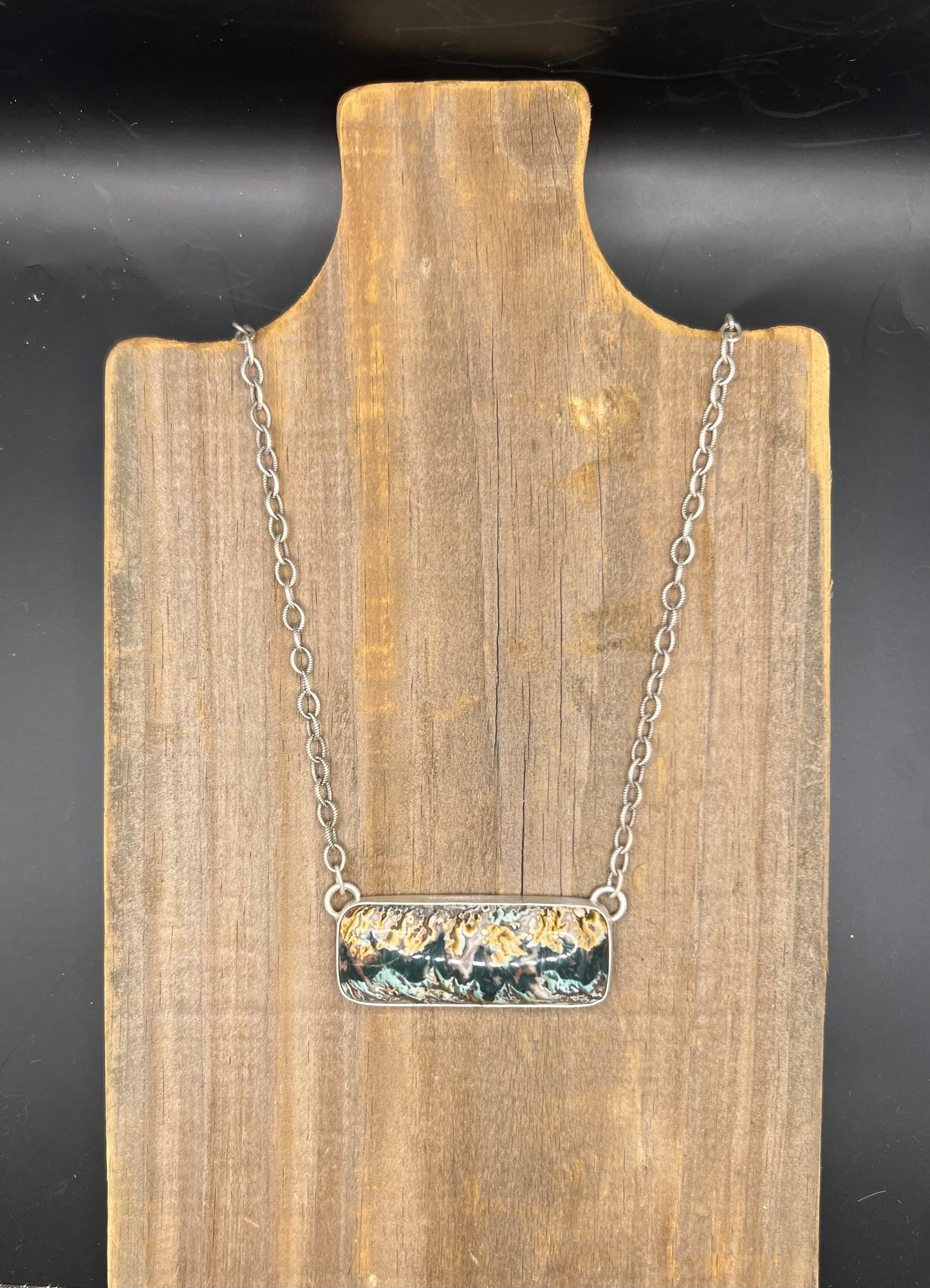 Large Idaho seam agate pendant