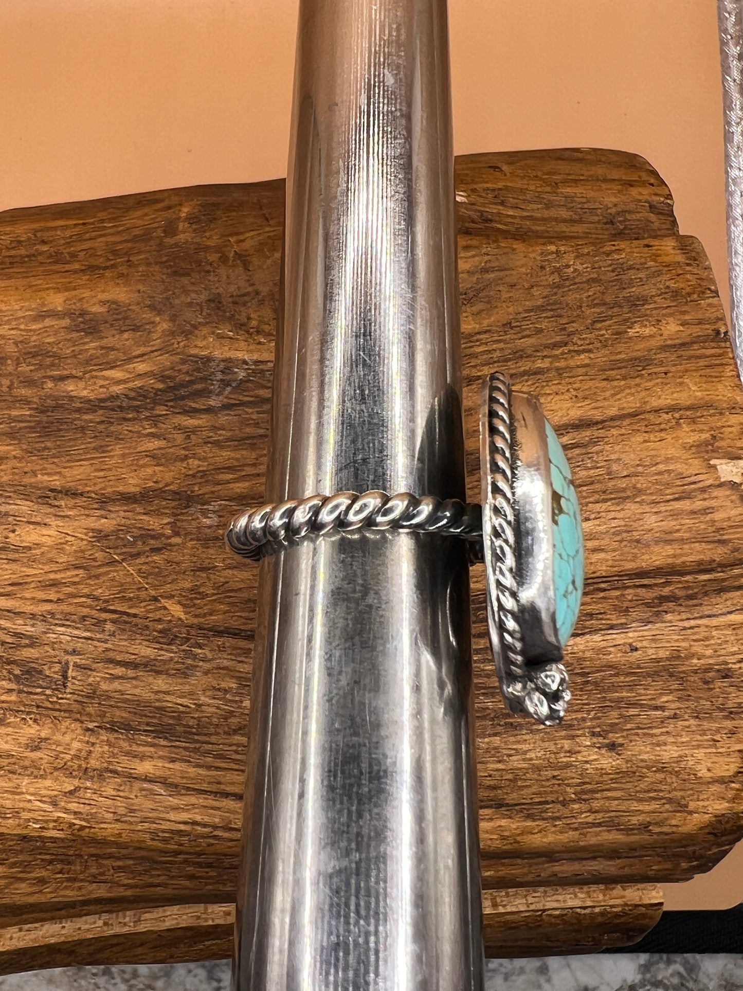 Turquoise ring with flower accents