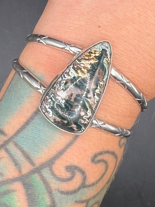 Idaho seam agate cuff